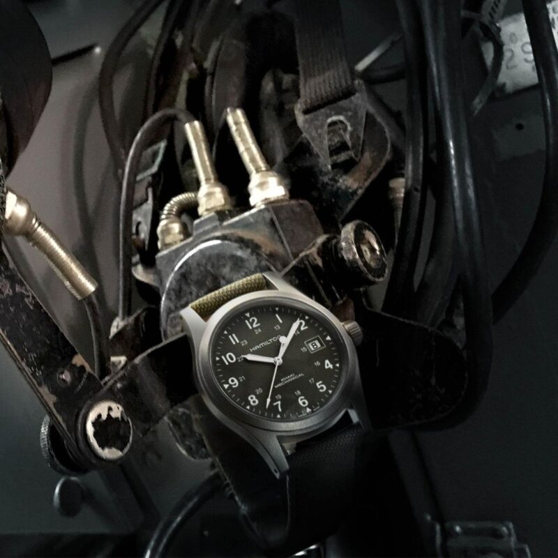hamilton-khaki-field-mechanical-h69439363-product-spallucci-3